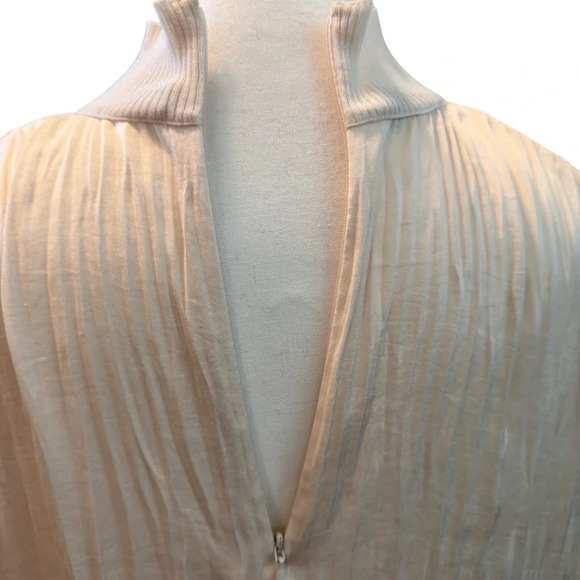 VINCE | Ivory Rib Mock Neck Long Sleeve Blouse (M) - Picture 8 of 11